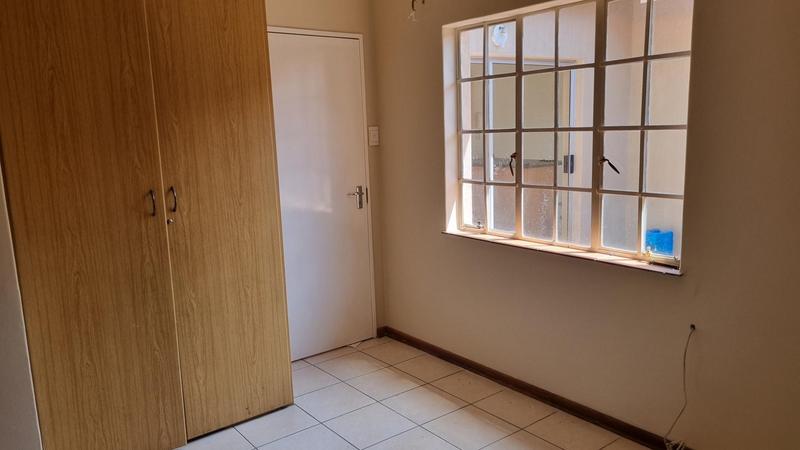 To Let 2 Bedroom Property for Rent in Ladybrand Free State